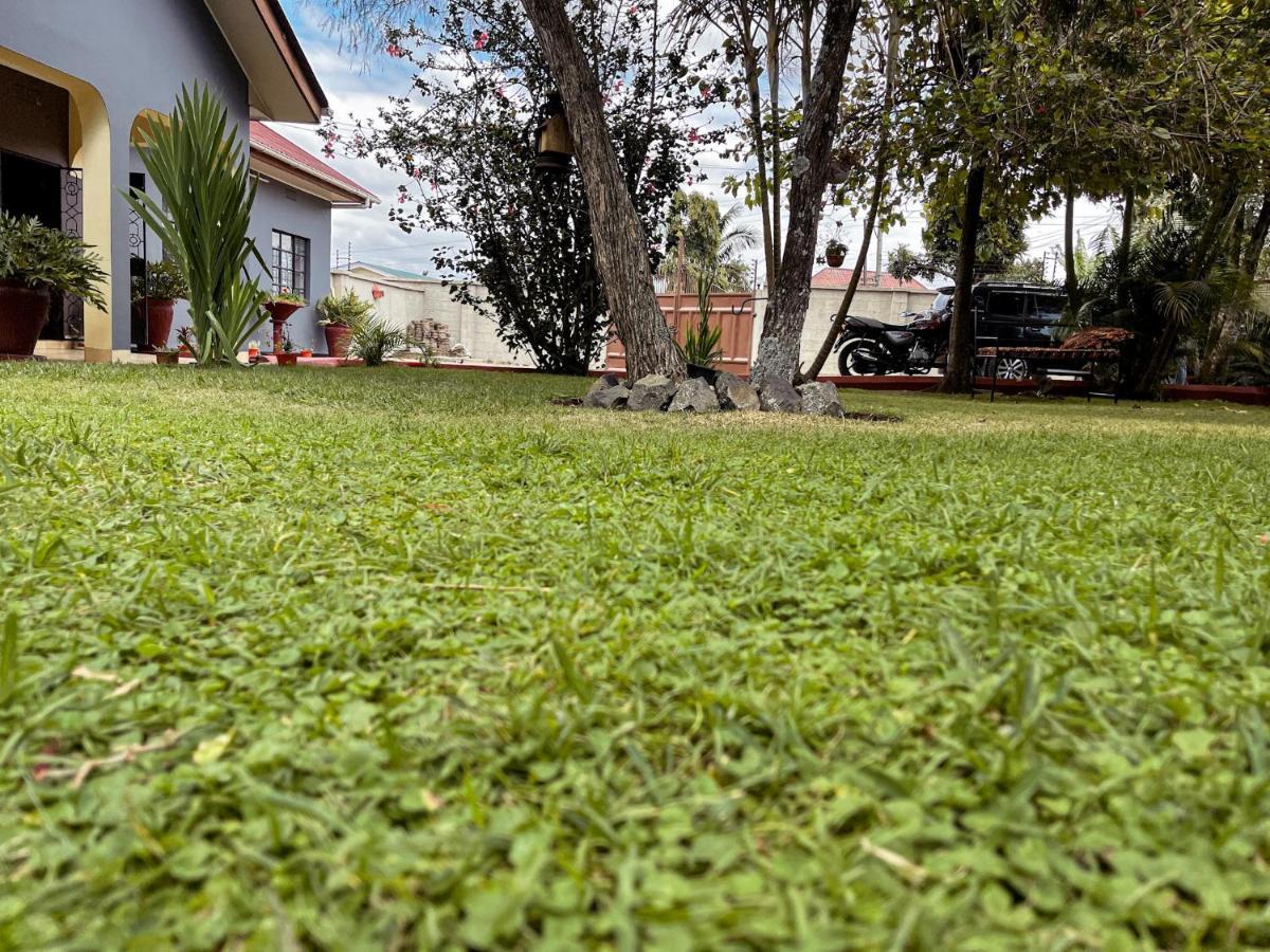 Malika Home Arusha Buitenkant foto
